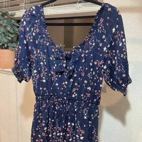 Gal Meets Glam Jumpsuit - Picture 9 of 10